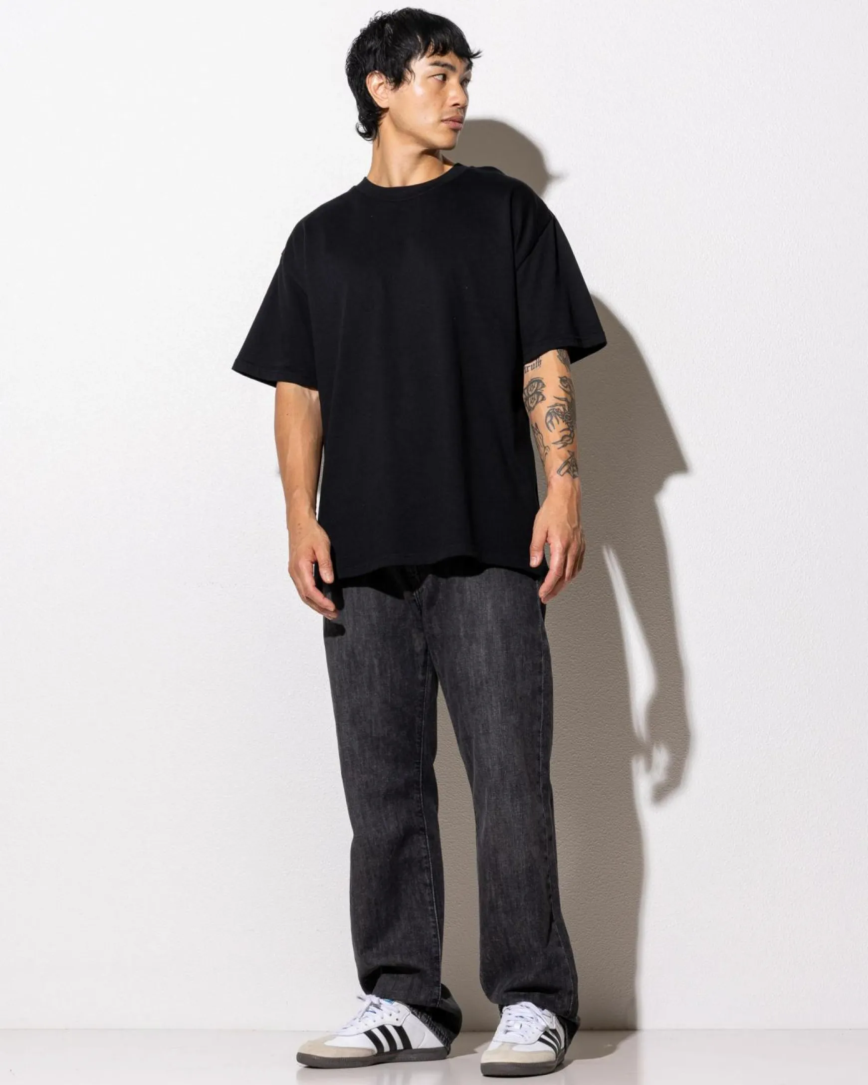 555 Relaxed Straight Jeans