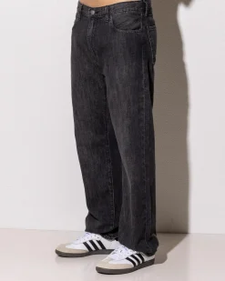 555 Relaxed Straight Jeans