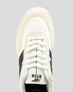 440 V2 Shoes
