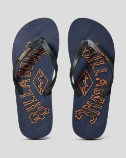 Arch Wave Thongs