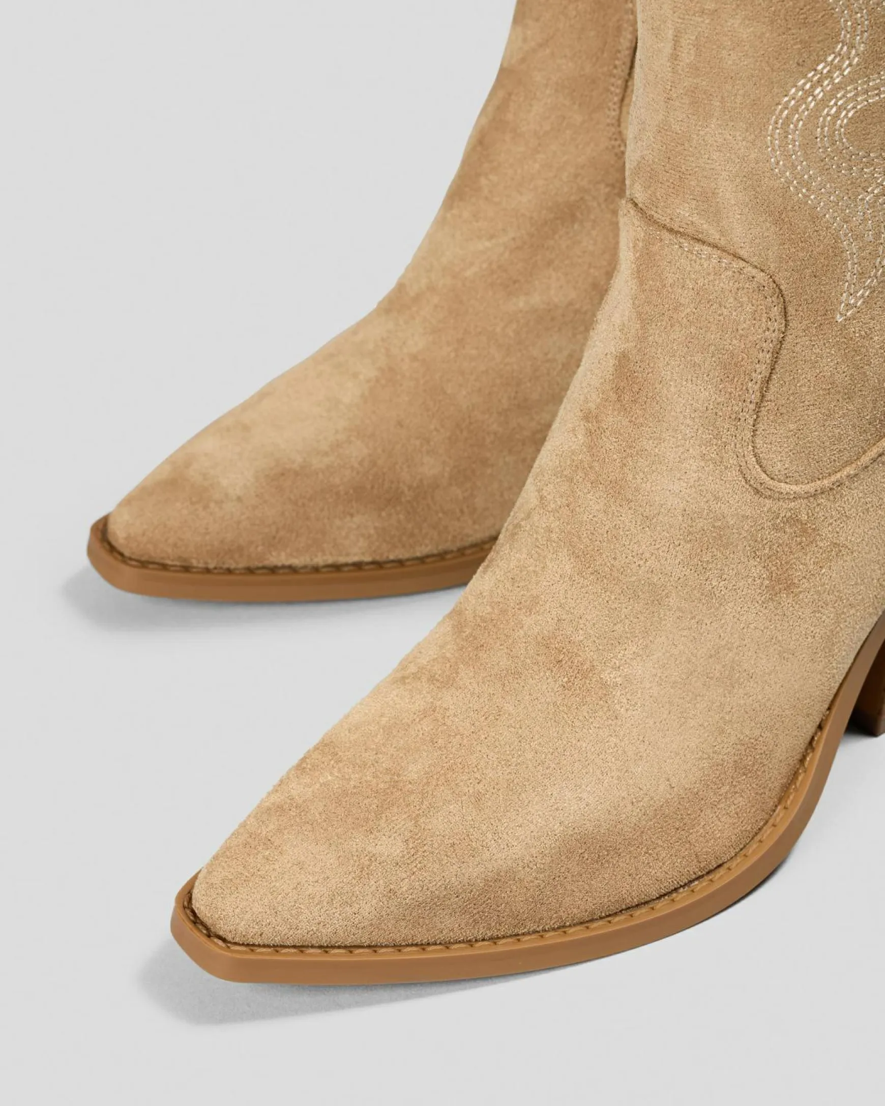 Buck Boots