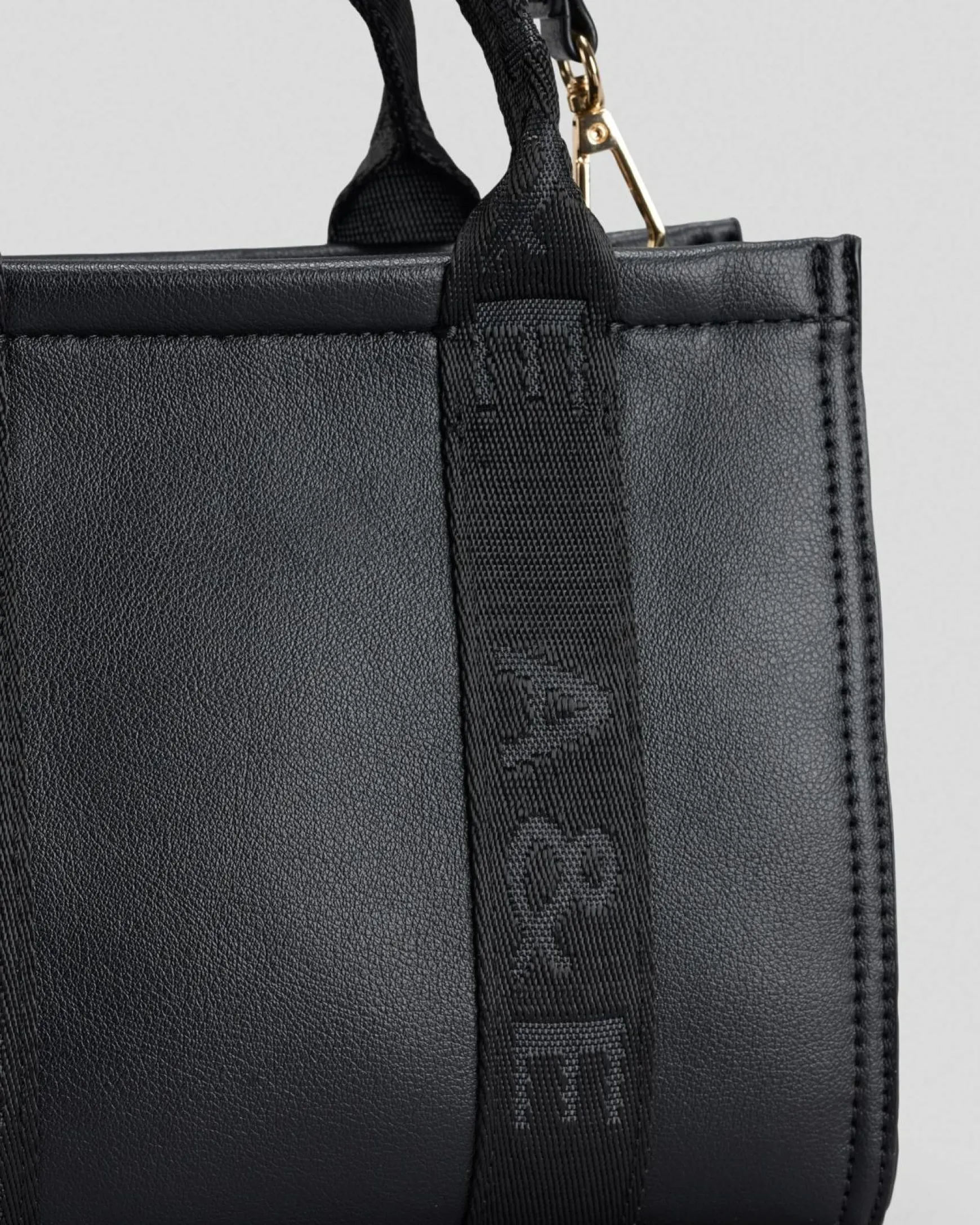 Cassie Hand Bag
