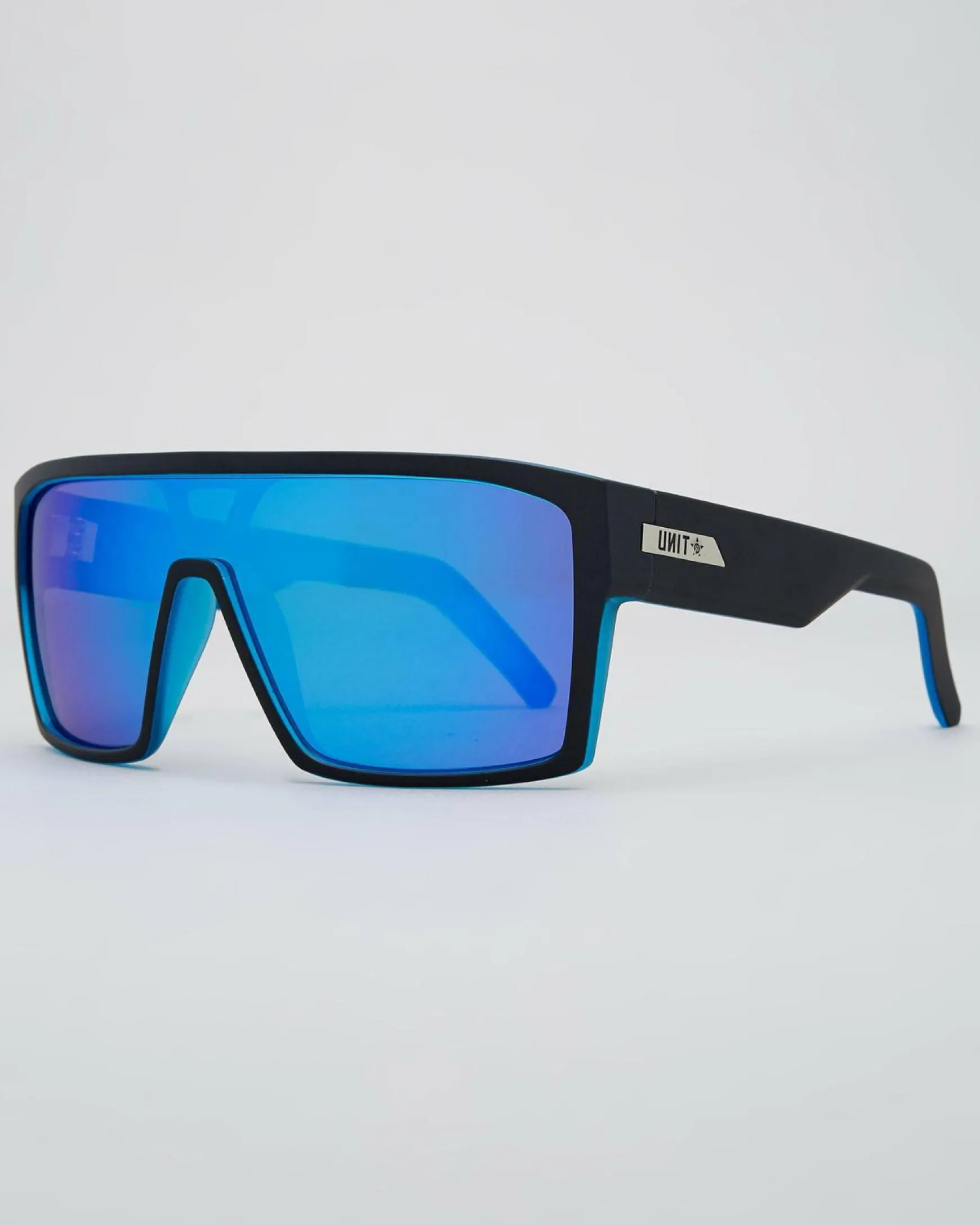Command Polarised Sunglasses