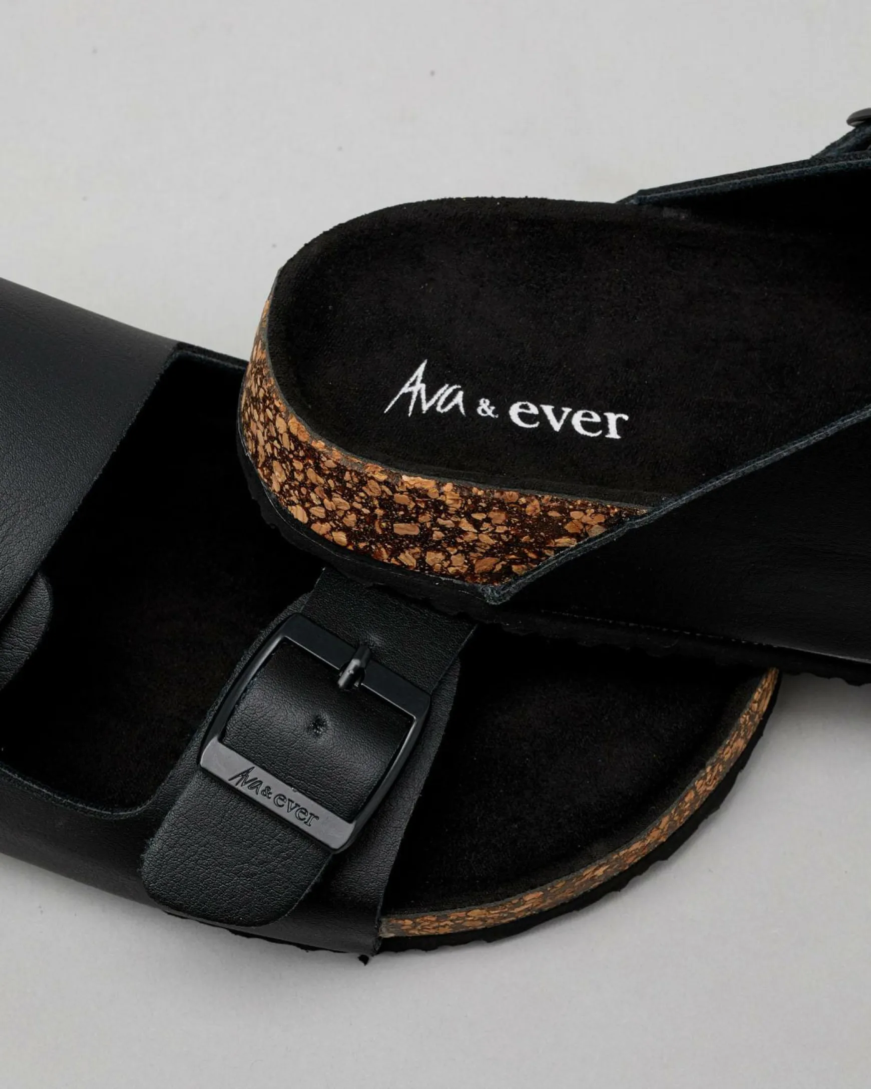 Cortina Slide Sandals