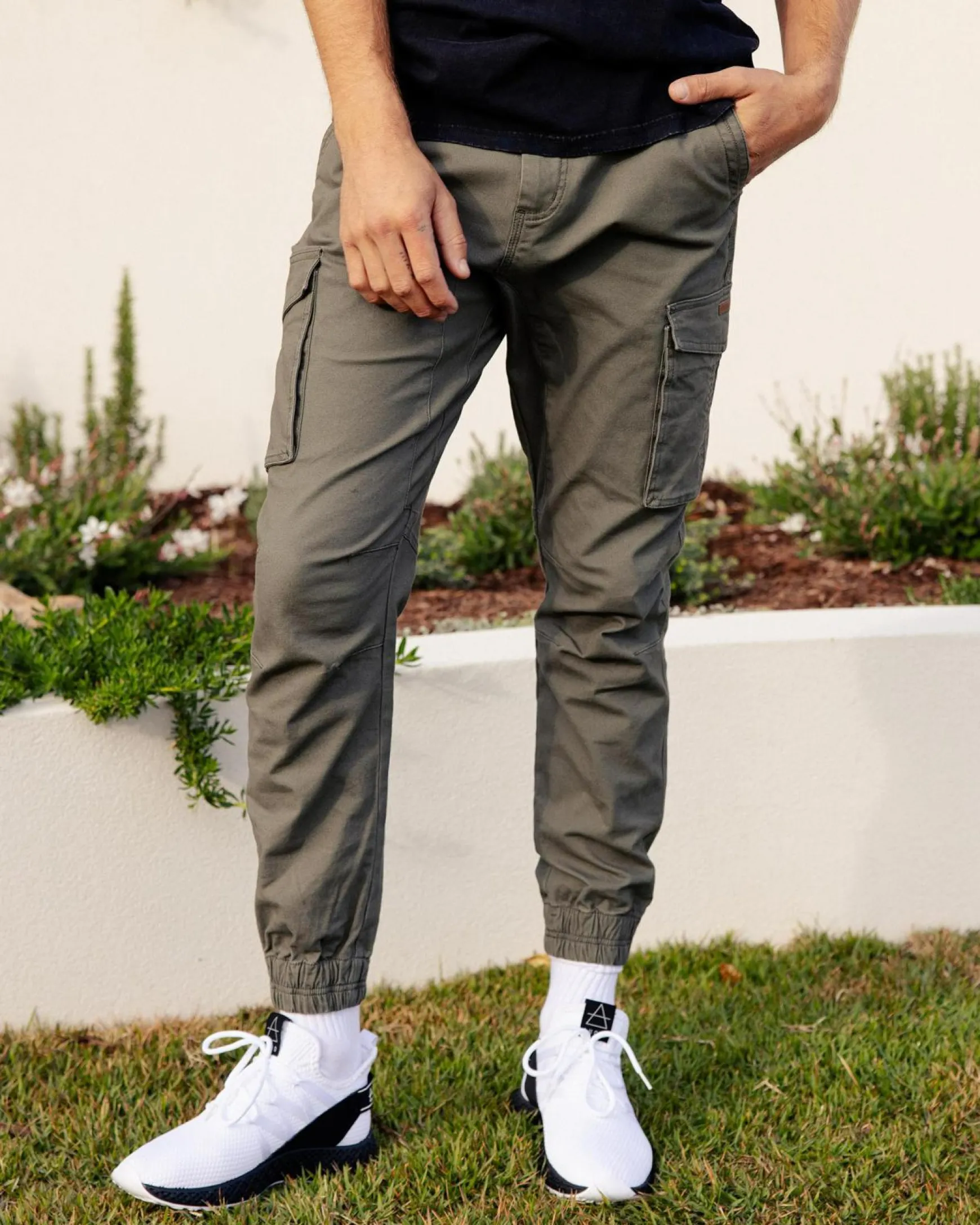 Distant Cargo Pants