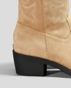 Dolly Boots