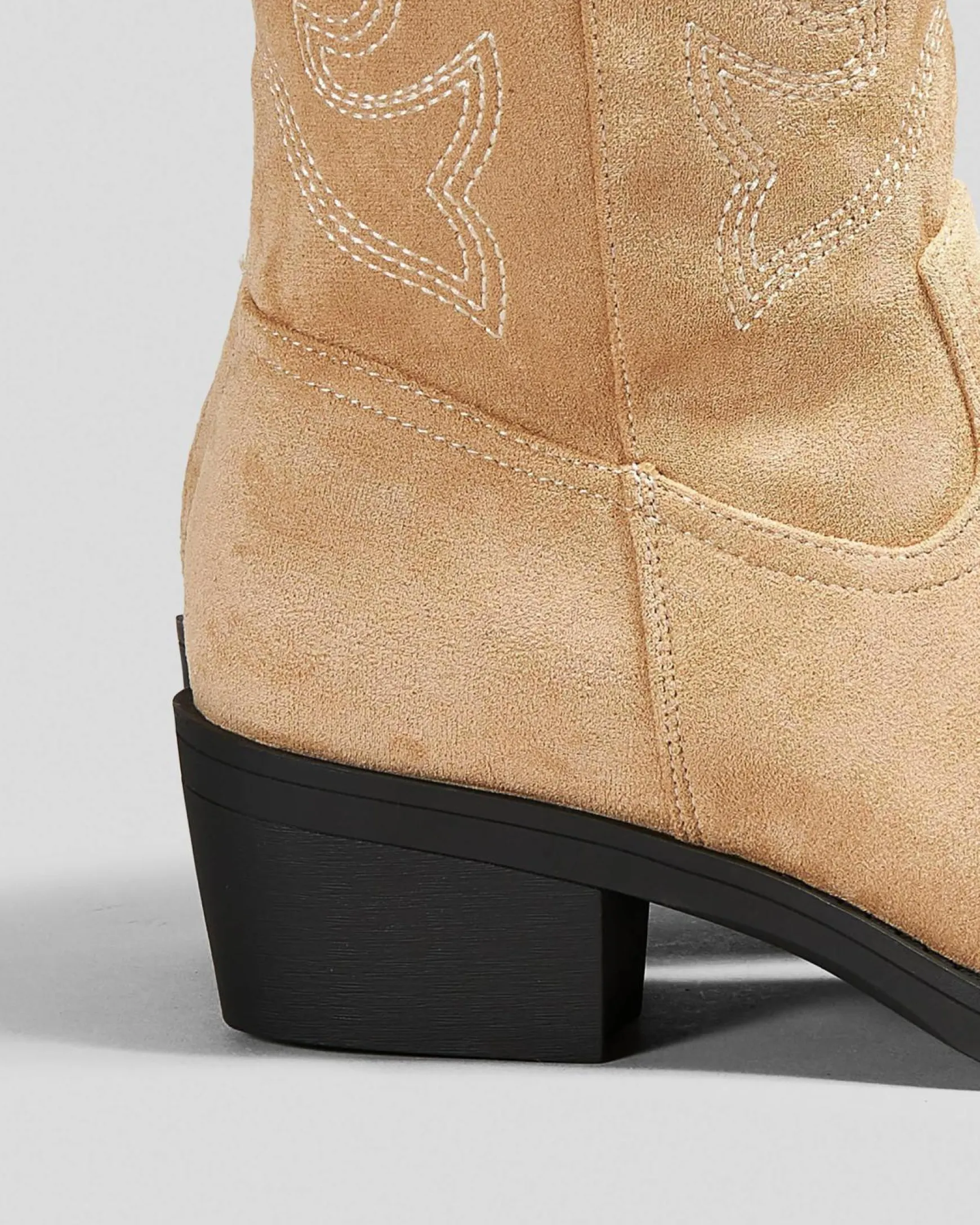 Dolly Boots