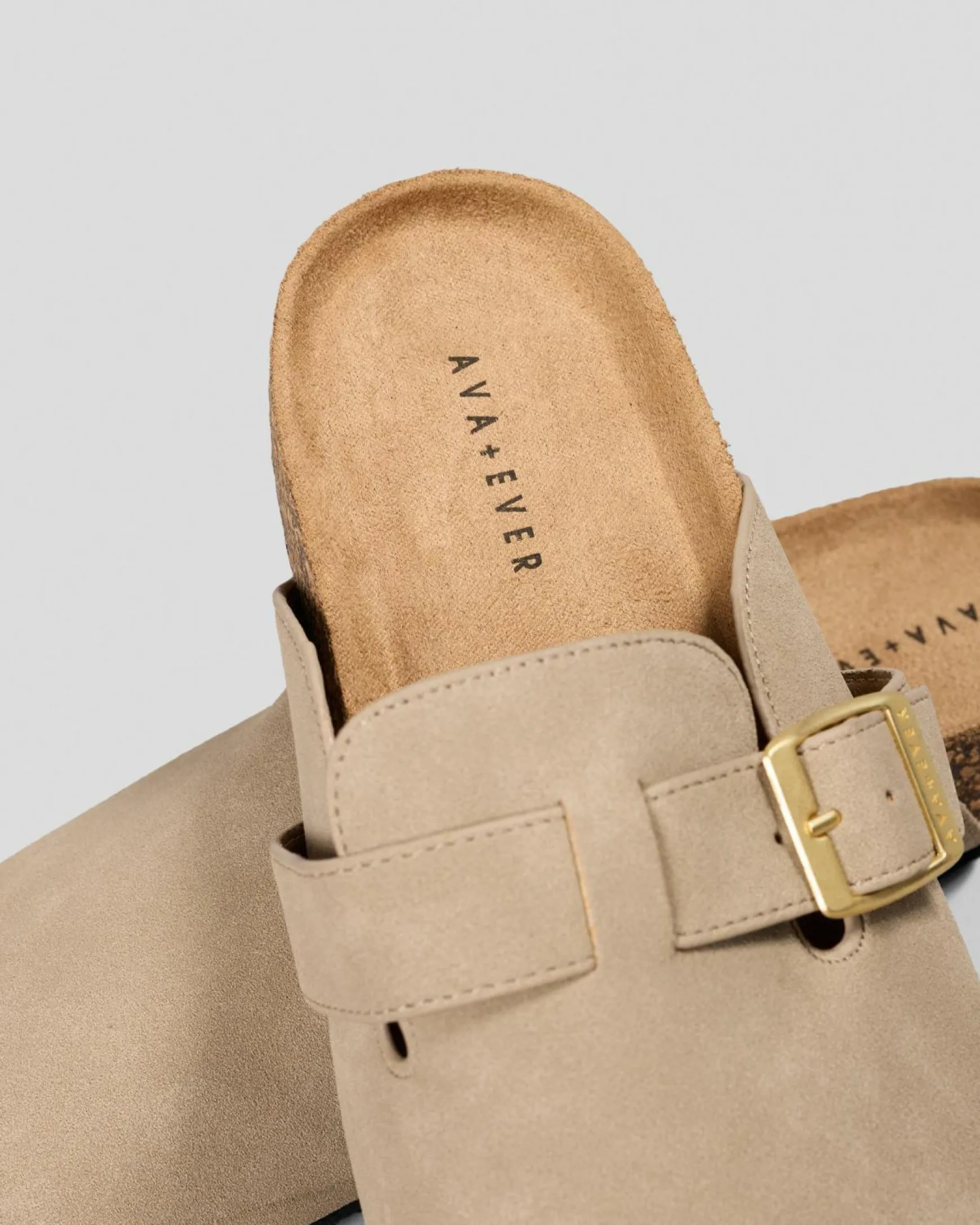 Elias Slide Sandals