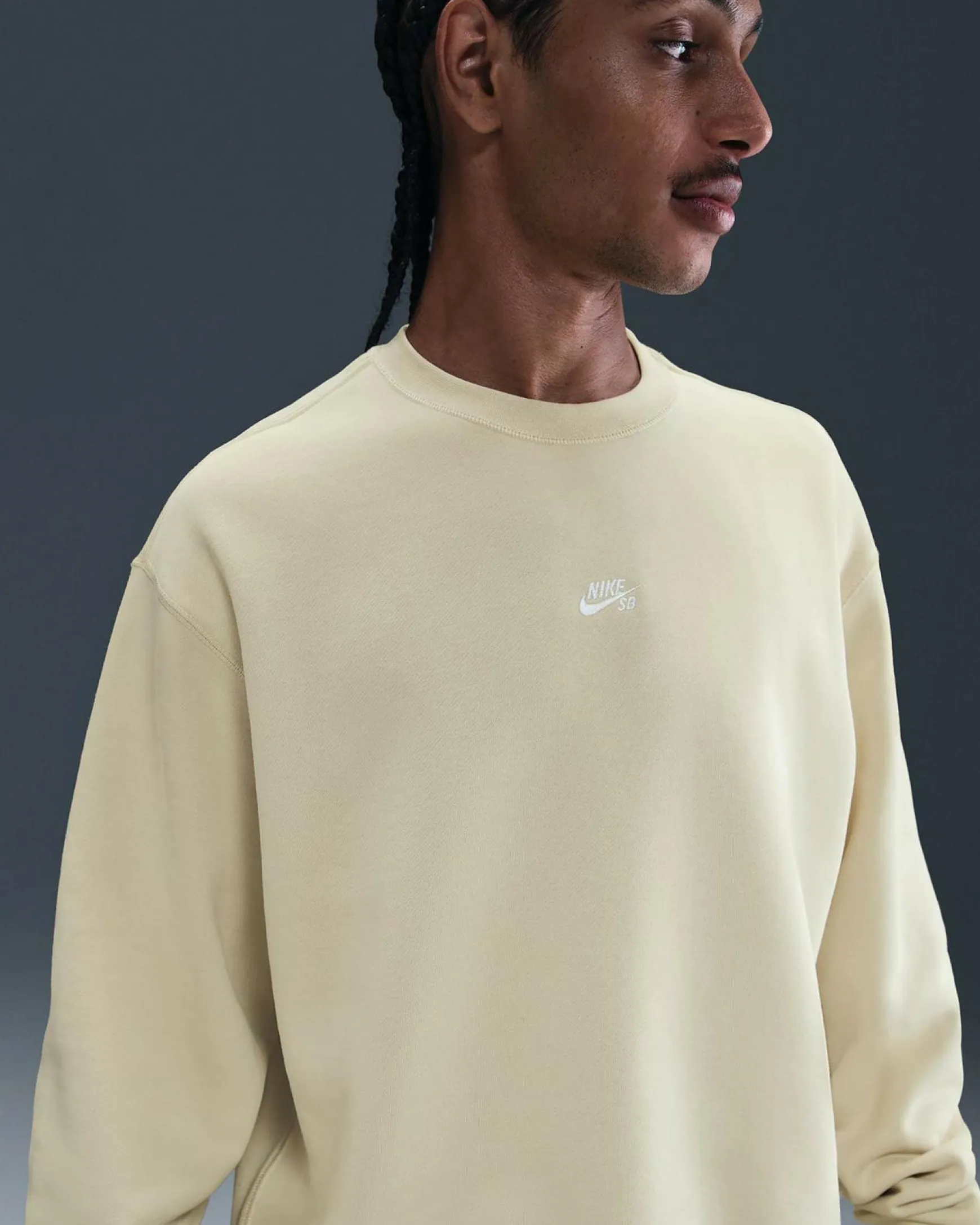 Essential Logo Crew Sweatshirt