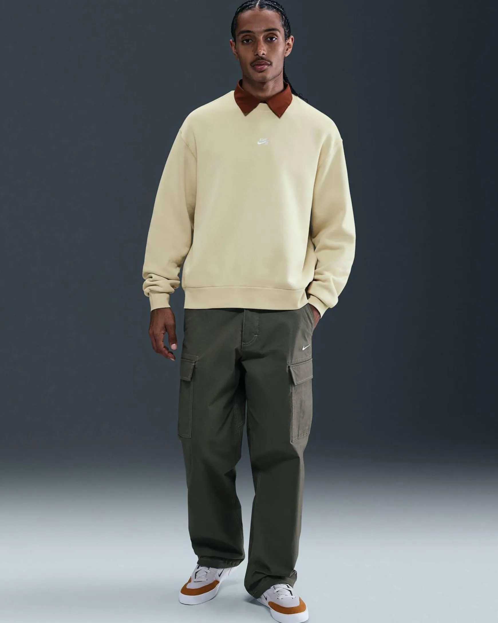 Essential Logo Crew Sweatshirt