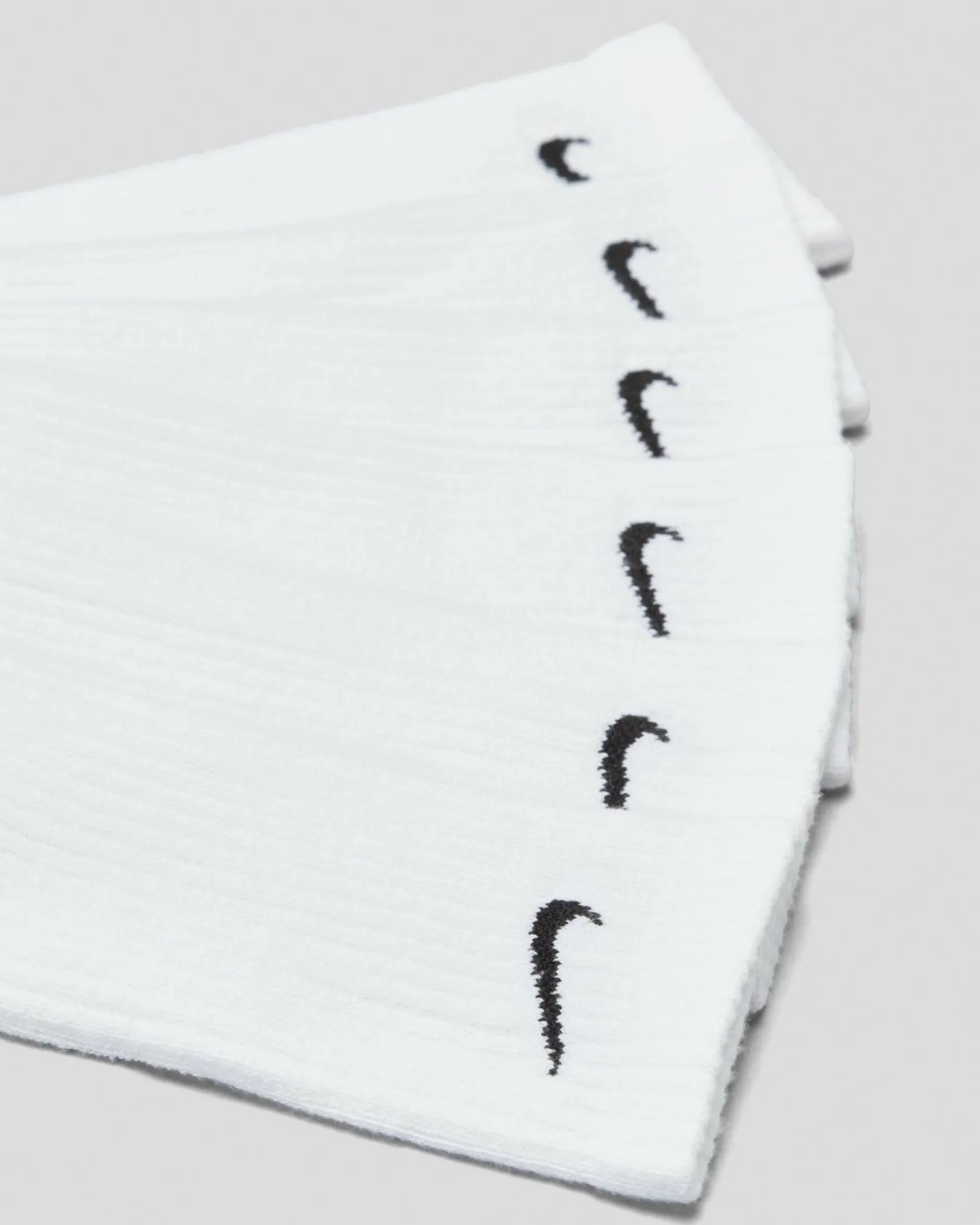 Everyday Cushioned Crew Socks 6 Pack