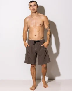 Exhibit Volley 21 Shorts