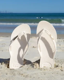 Kick Back Thongs