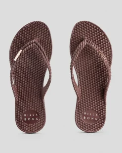 Kick Back Thongs