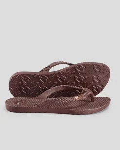 Kick Back Thongs