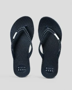 Kick Back Thongs