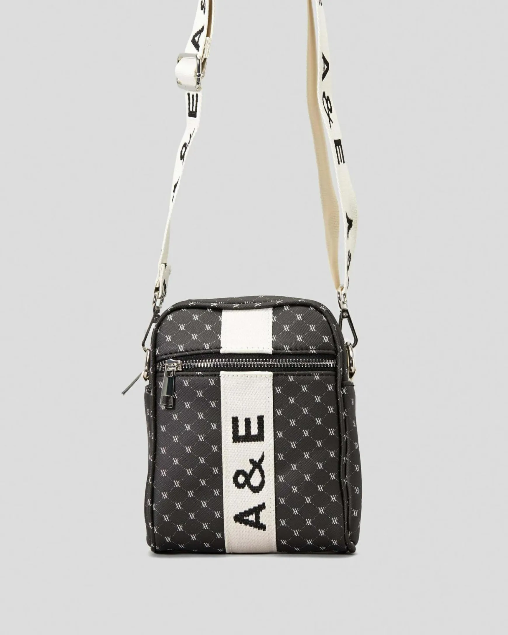 Luna Messenger Bag