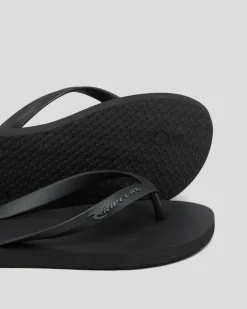 MC Thongs