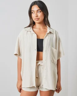 Nora Hawaii Short Sleeve Shirt