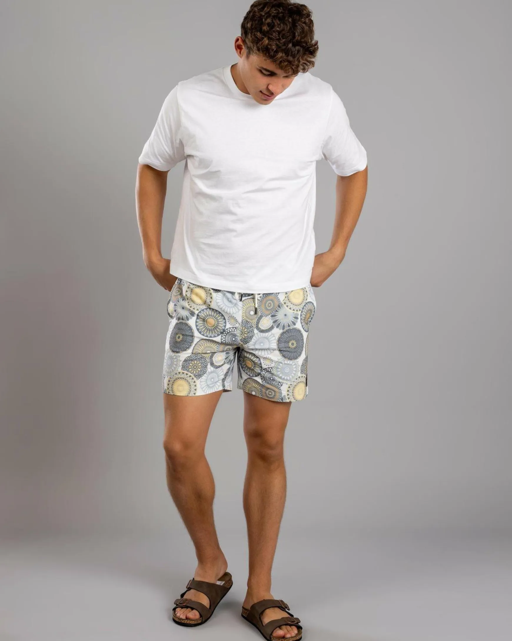 Radial Elastic Waist Shorts