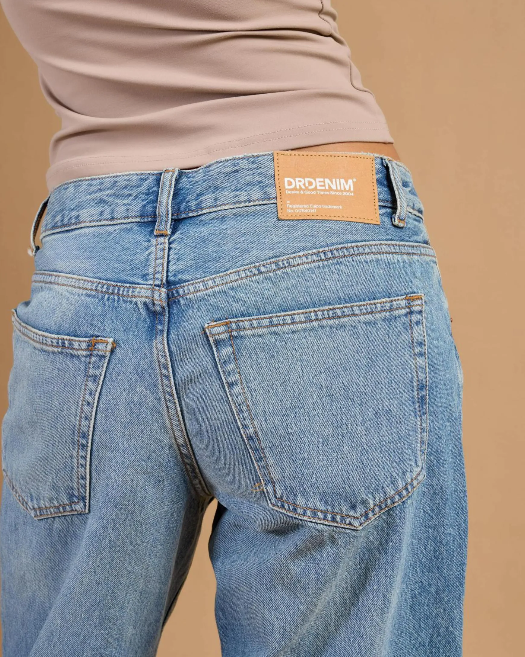 Rhue Low Wide Jeans