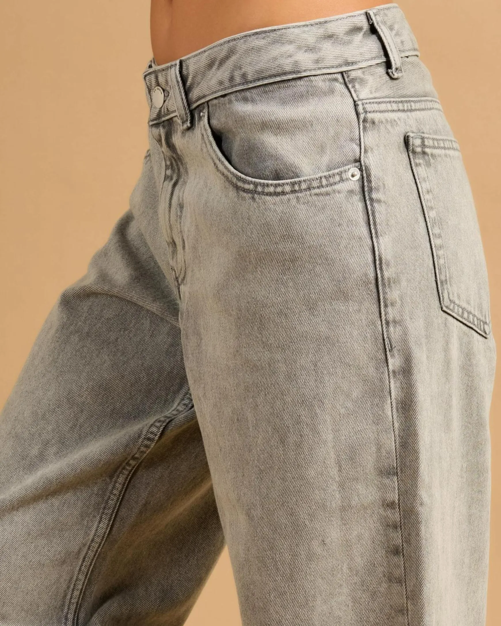 Rhue Low Wide Jeans