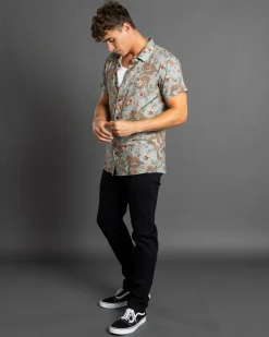 Temple Short Sleeve Shirt