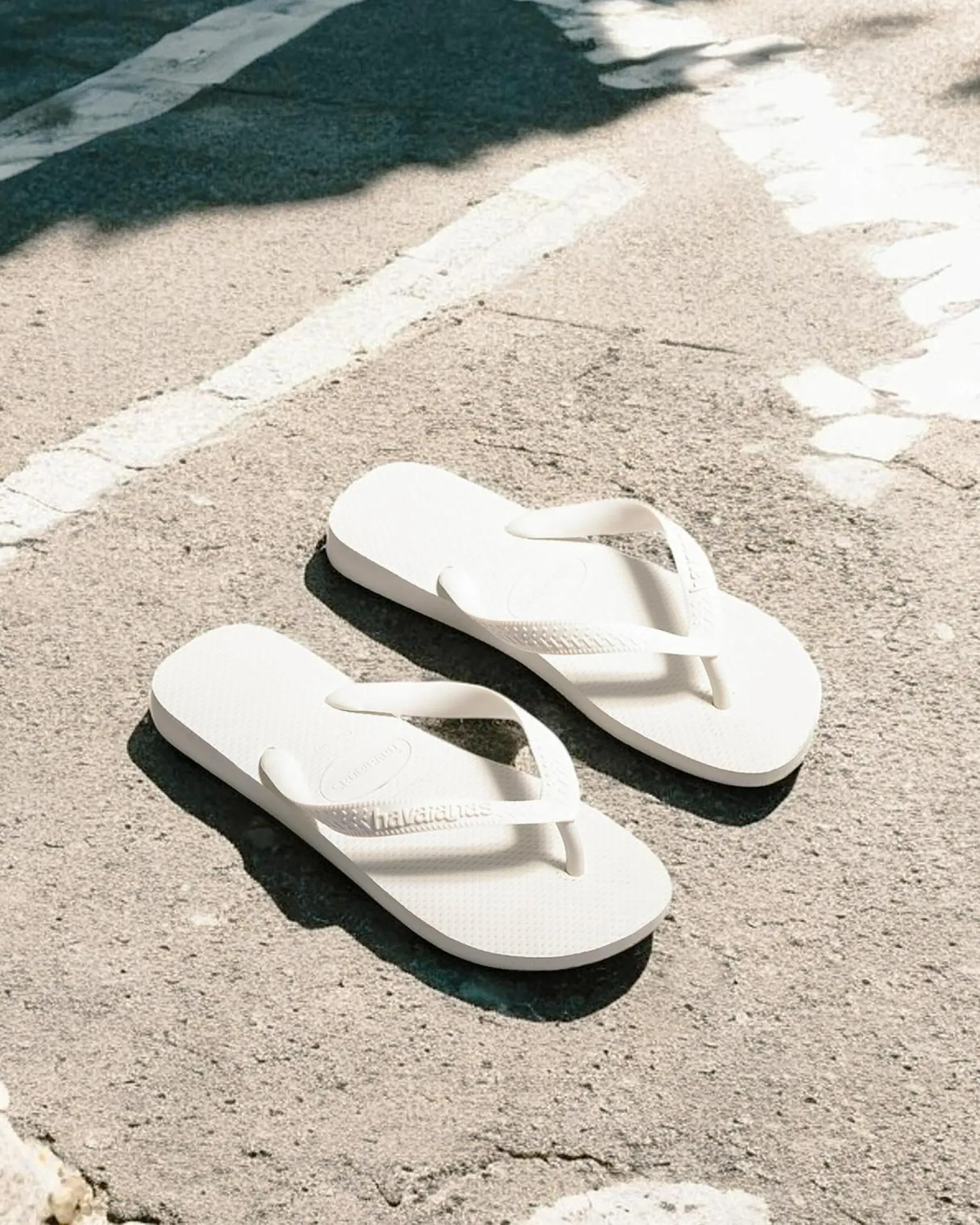 Top Thongs
