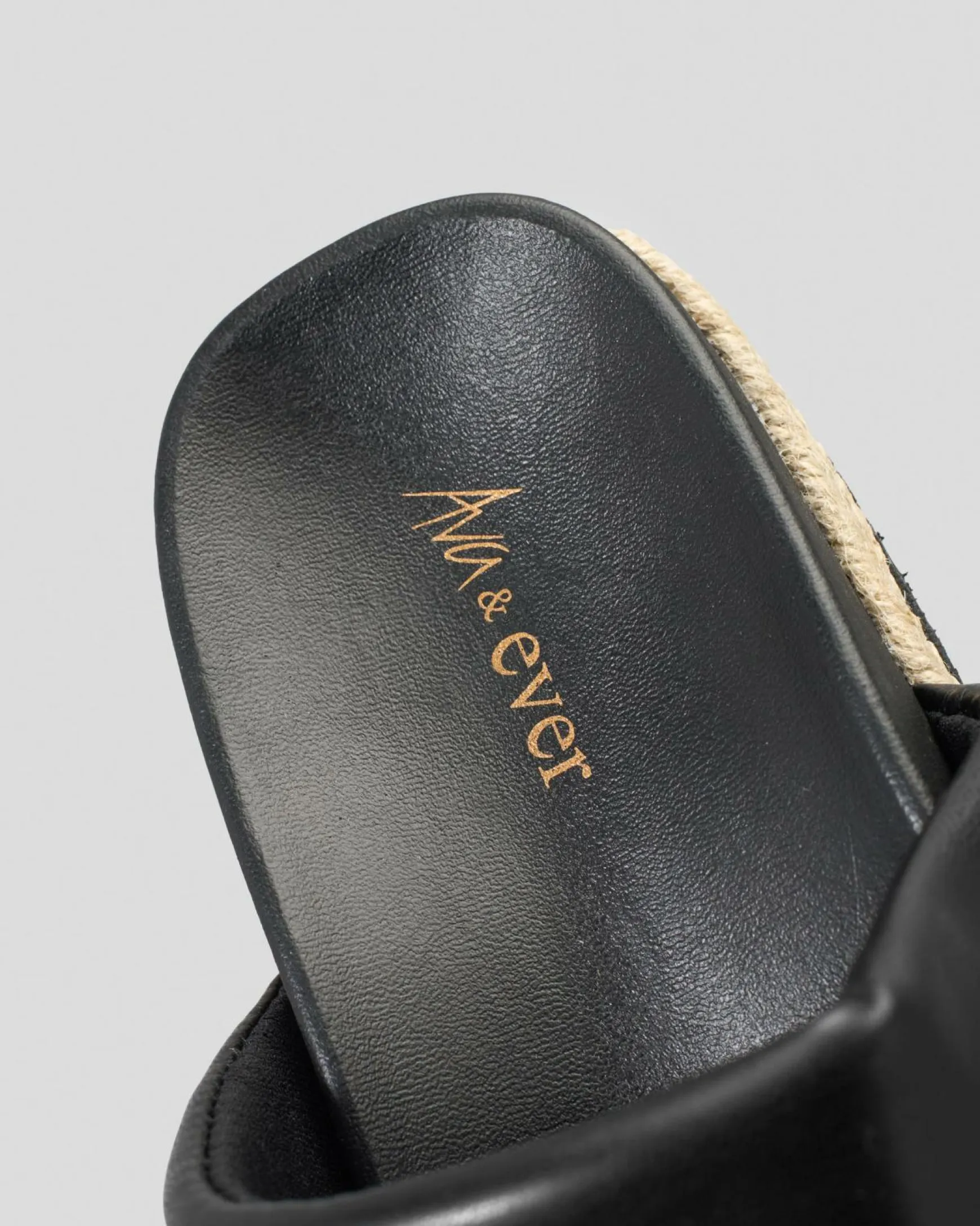 Vienna Slide Sandals