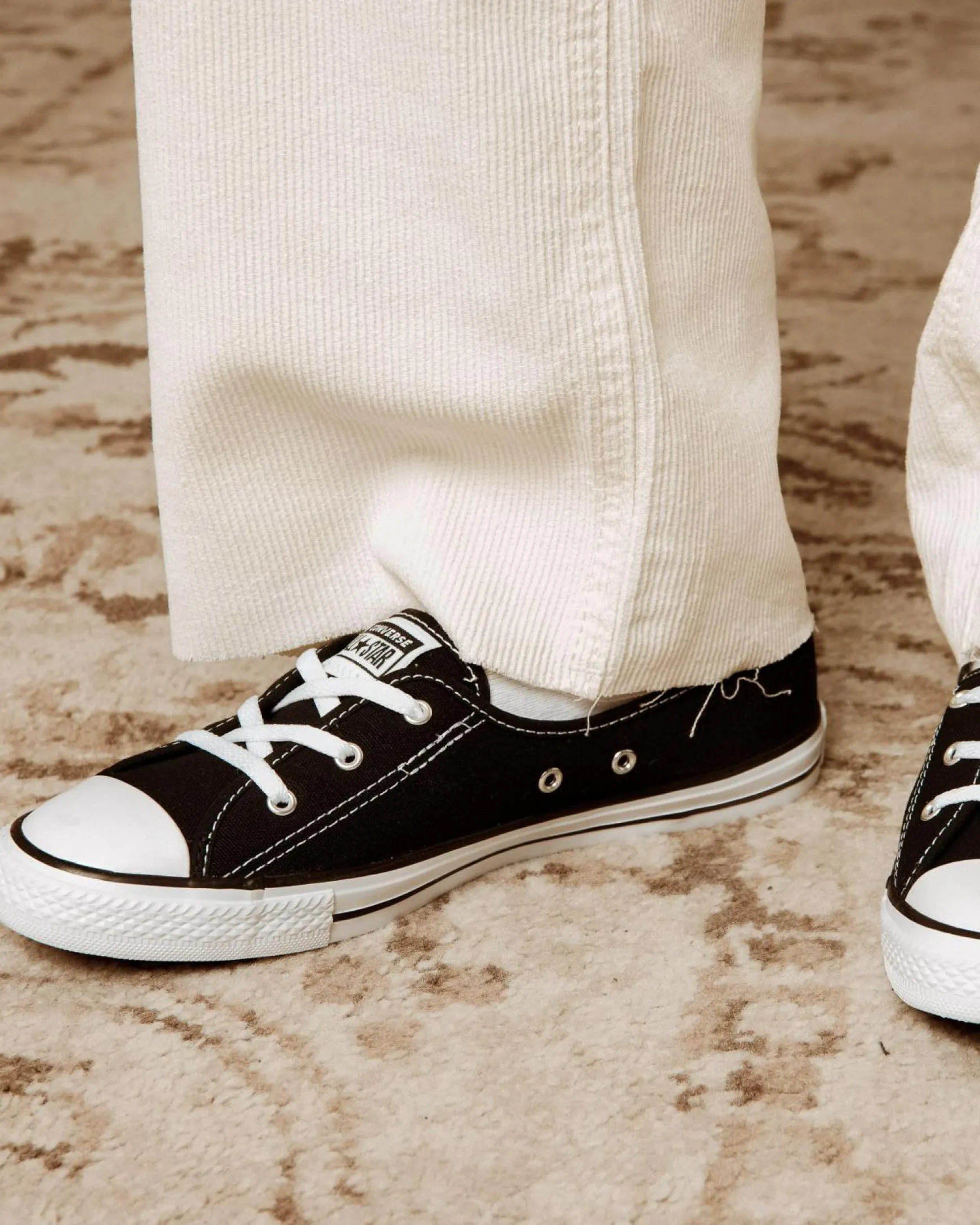 Womens Chuck Taylor Ballet Lace Low Shoes